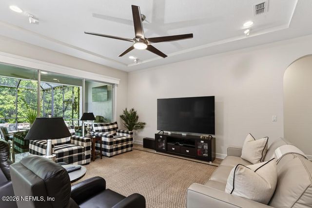 3040 MONTILLA Drive, Jacksonville, FL 32246