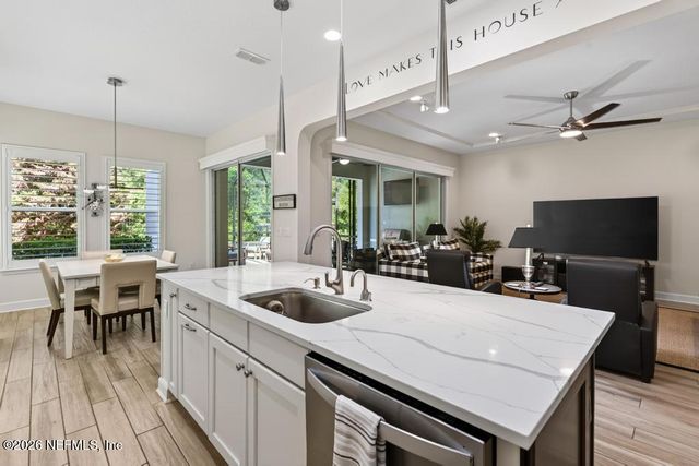 3040 MONTILLA Drive, Jacksonville, FL 32246