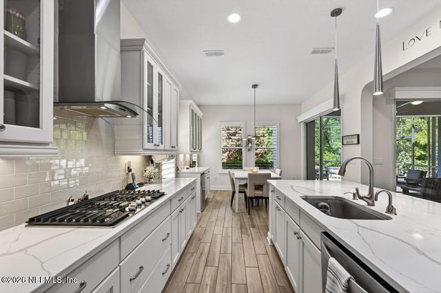 3040 MONTILLA Drive, Jacksonville, FL 32246