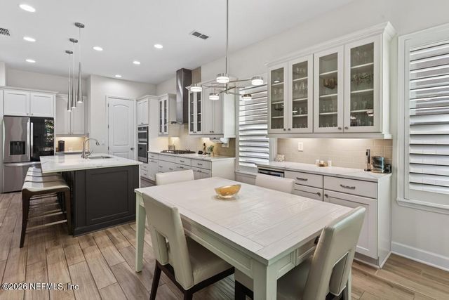 3040 MONTILLA Drive, Jacksonville, FL 32246