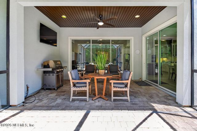 3040 MONTILLA Drive, Jacksonville, FL 32246