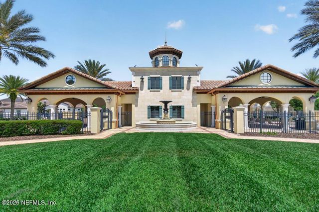 3040 MONTILLA Drive, Jacksonville, FL 32246