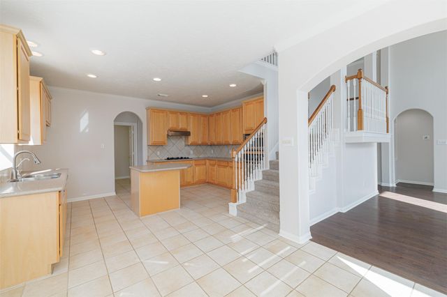 12815 Mossy Ledge Drive, Tomball, TX 77377