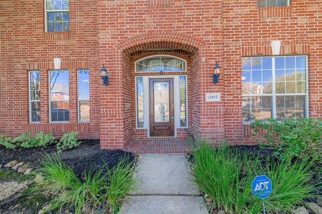 12815 Mossy Ledge Drive, Tomball, TX 77377