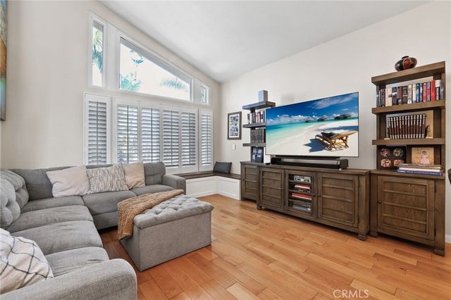 8482 Deepview Drive, Huntington Beach, CA 92646