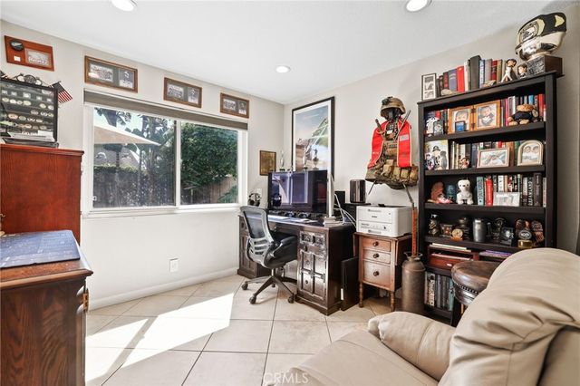 8482 Deepview Drive, Huntington Beach, CA 92646