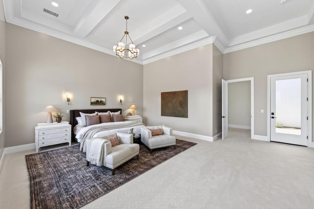 Image 34 of property listing at 2387 N Purdue Avenue, Clovis, CA 93619