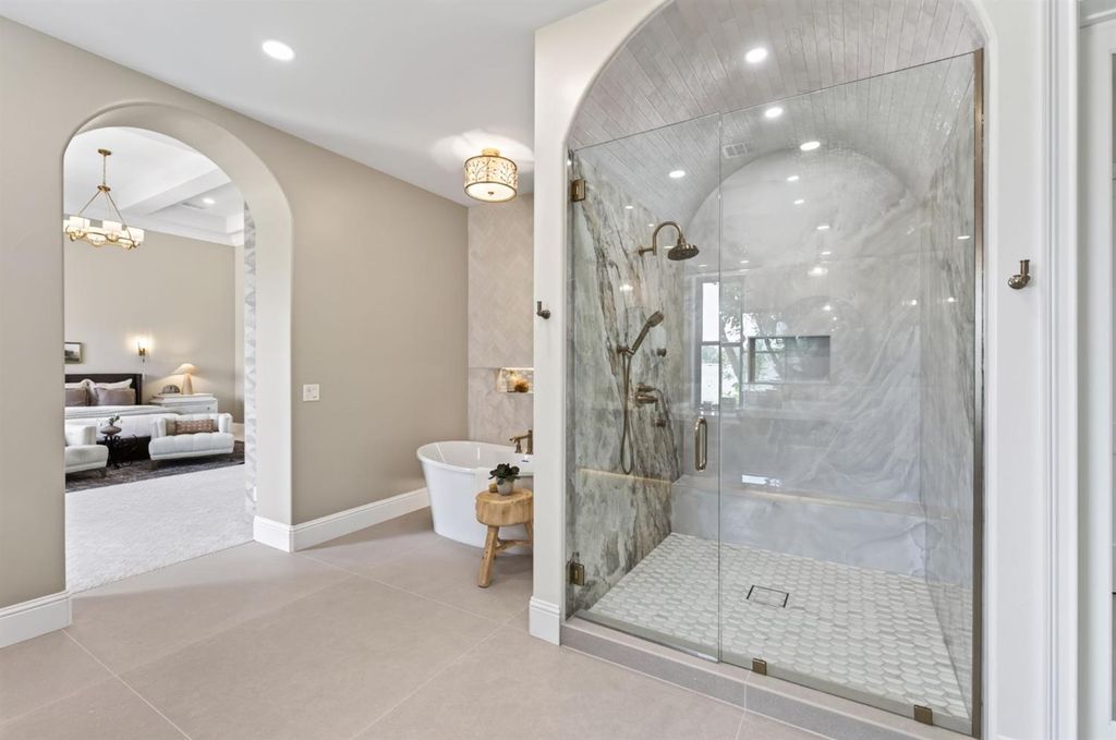 Image 38 of property listing at 2387 N Purdue Avenue, Clovis, CA 93619