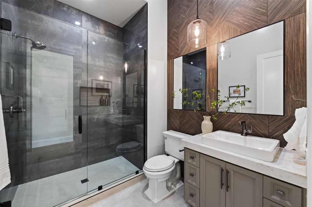 Image 45 of property listing at 2387 N Purdue Avenue, Clovis, CA 93619