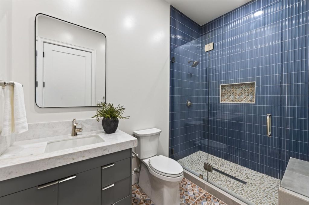 Image 71 of property listing at 2387 N Purdue Avenue, Clovis, CA 93619