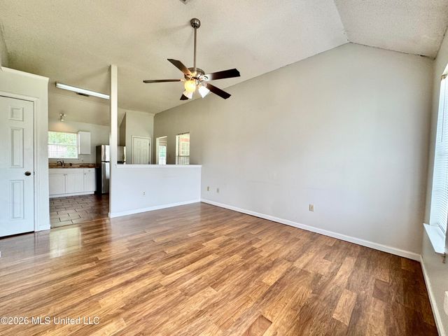 6549 Valerie Drive, Olive Branch, MS 38654