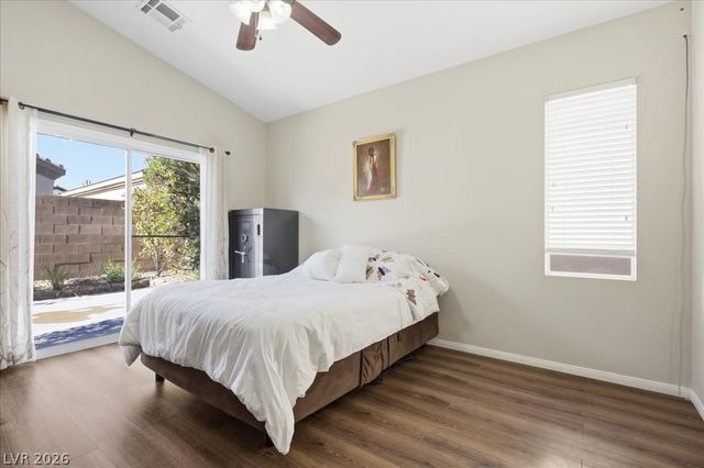 7395 Bedford Pine Court, Las Vegas, NV 89113