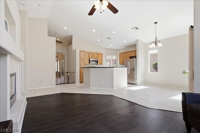7395 Bedford Pine Court, Las Vegas, NV 89113