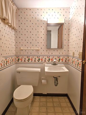 22 Hughes Court, Hamilton, OH 45013