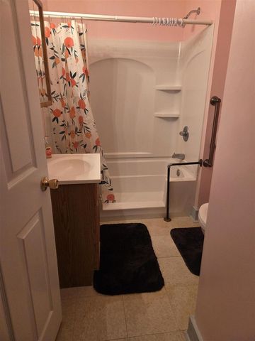 49 W Kingman Avenue, Battle Creek, MI 49014