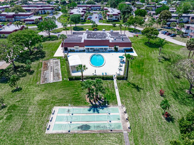 12022 W Greenway Drive 204, Royal Palm Beach, FL 33411