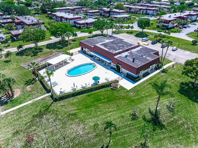 12022 W Greenway Drive 204, Royal Palm Beach, FL 33411