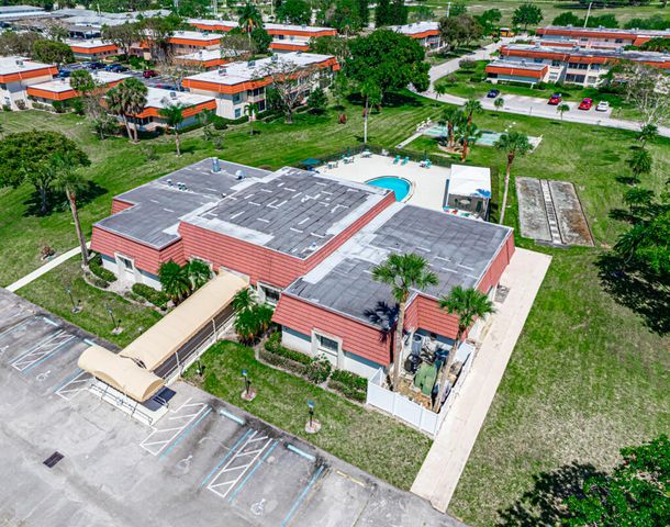 12022 W Greenway Drive 204, Royal Palm Beach, FL 33411