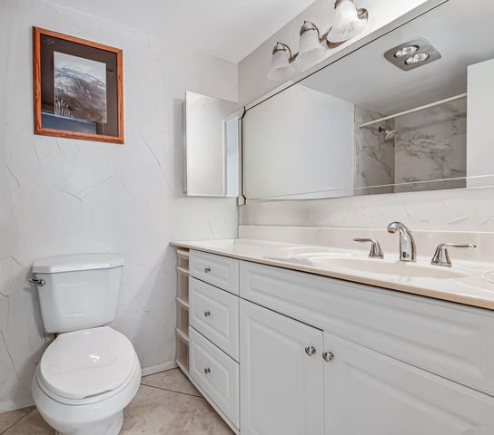 12022 W Greenway Drive 204, Royal Palm Beach, FL 33411