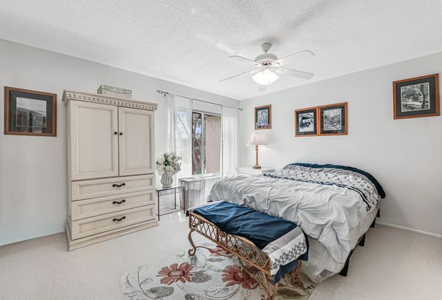 12022 W Greenway Drive 204, Royal Palm Beach, FL 33411