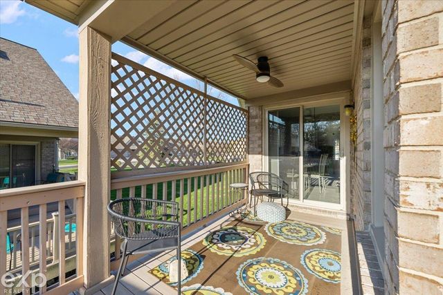 47213 Mission Valley W, Macomb Twp, MI 48042
