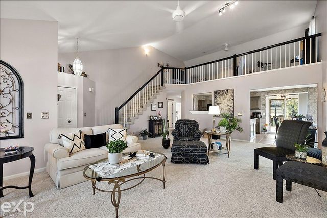 47213 Mission Valley W, Macomb Twp, MI 48042