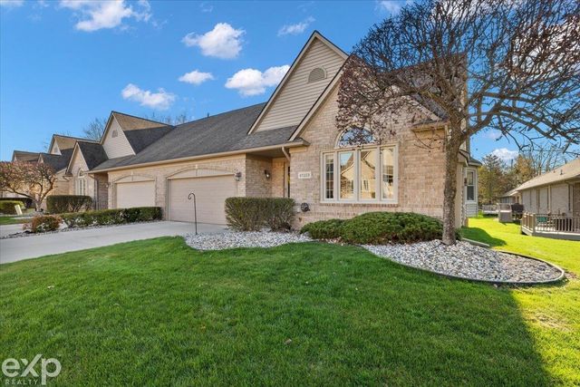 47213 Mission Valley W, Macomb Twp, MI 48042