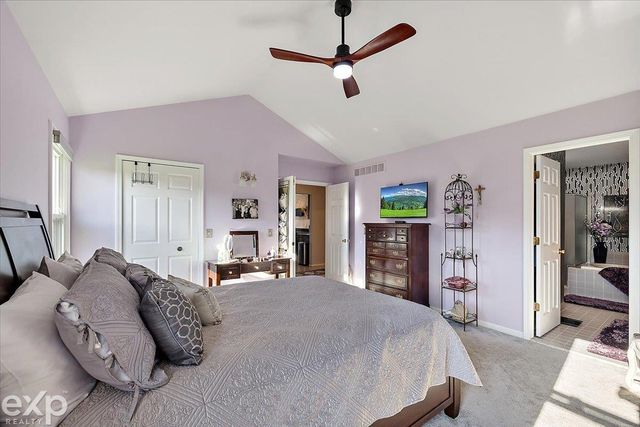 47213 Mission Valley W, Macomb Twp, MI 48042