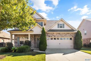 3013 Greenway Circle, Owens Cross Roads, AL 35763