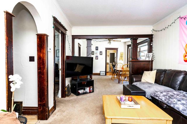 619 N 18th Avenue E, Duluth, MN 55812