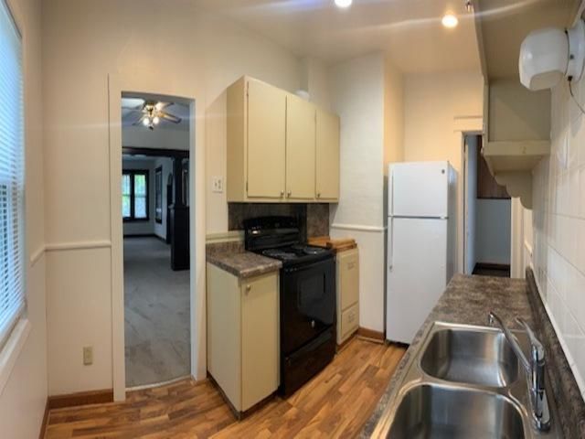 619 N 18th Avenue E, Duluth, MN 55812