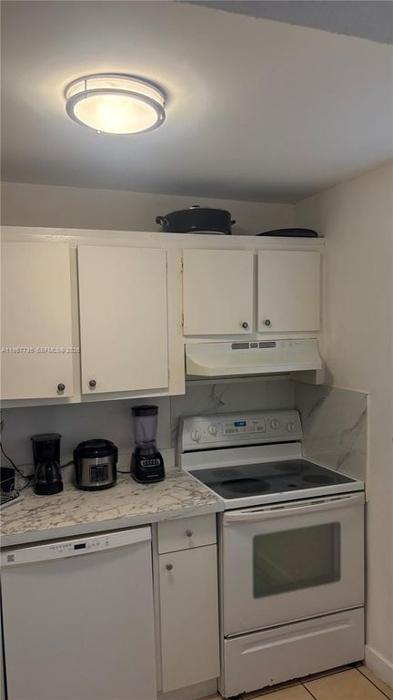 17255 SW 95th Avenue 132, Palmetto Bay, FL 33157