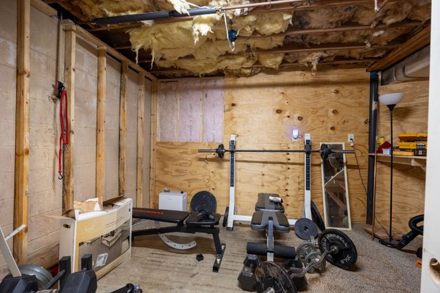 408 Newman Dr, Clarksville, TN 37042