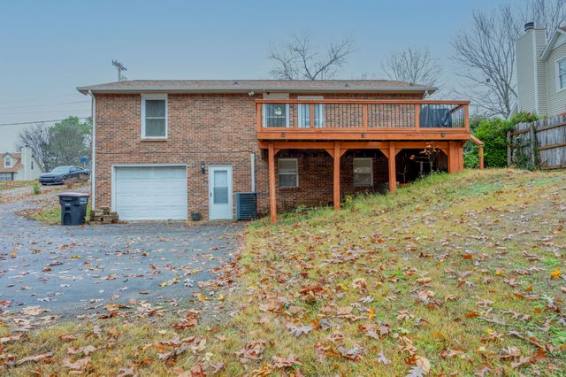 408 Newman Dr, Clarksville, TN 37042