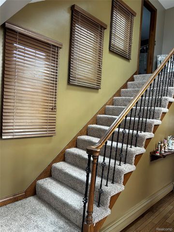 24609 Delwood Street, Harrison Charter Township, MI 48045