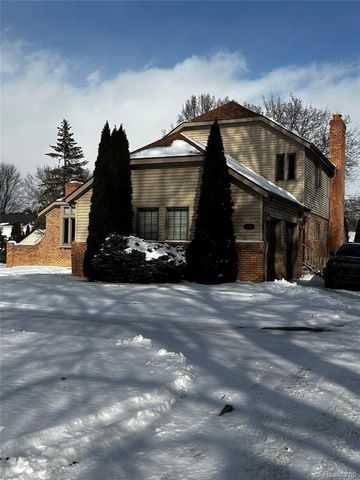 24609 Delwood Street, Harrison Charter Township, MI 48045