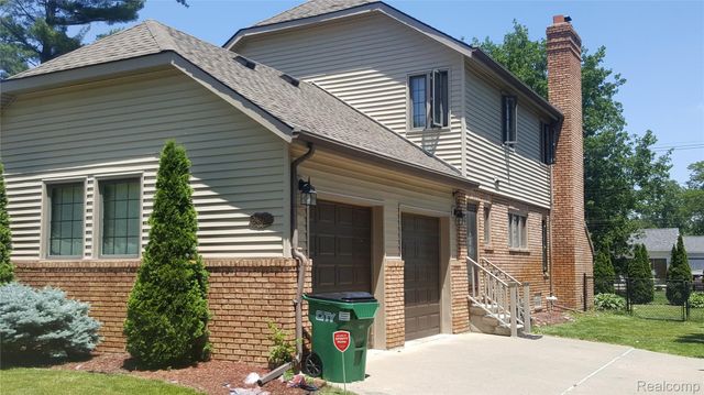 24609 Delwood Street, Harrison Charter Township, MI 48045