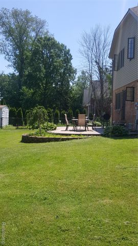 24609 Delwood Street, Harrison Charter Township, MI 48045