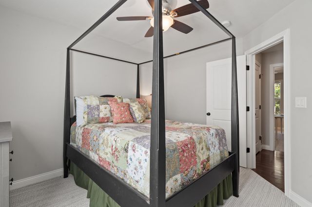 6077 E LOCUST GROVE DR, Columbia, MO 65202