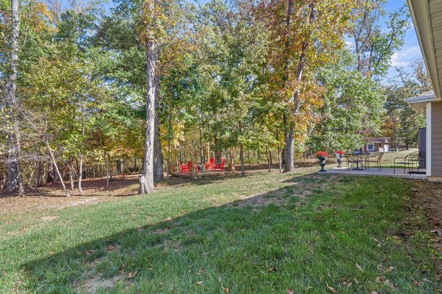 6077 E LOCUST GROVE DR, Columbia, MO 65202