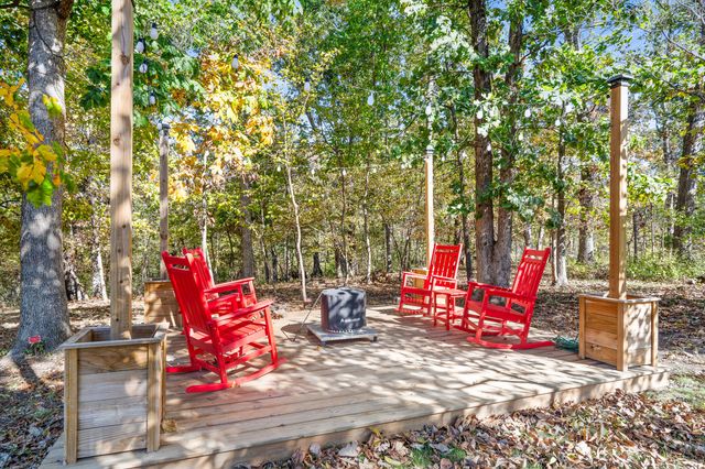 6077 E LOCUST GROVE DR, Columbia, MO 65202