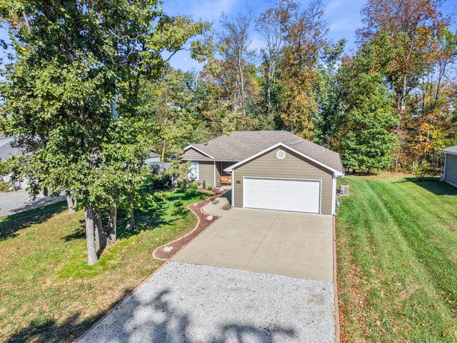 6077 E LOCUST GROVE DR, Columbia, MO 65202