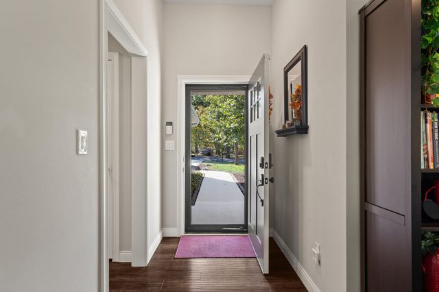 6077 E LOCUST GROVE DR, Columbia, MO 65202