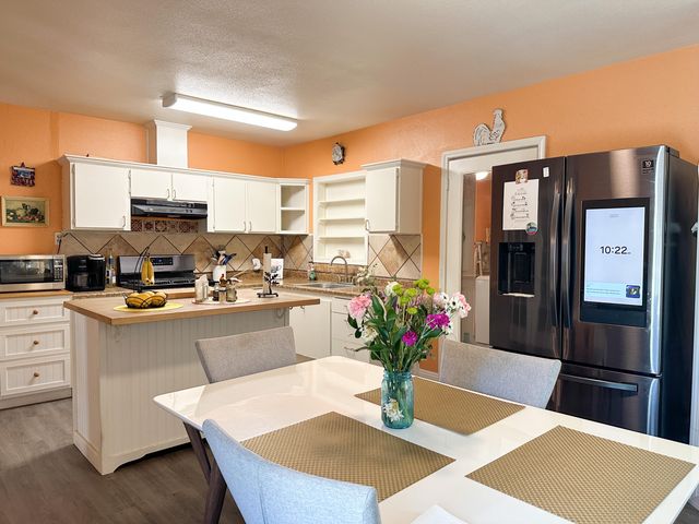 470 N Bates Avenue, Dinuba, CA 93618
