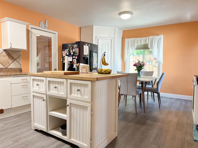 470 N Bates Avenue, Dinuba, CA 93618