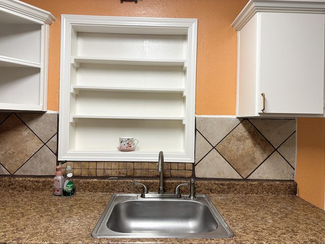 470 N Bates Avenue, Dinuba, CA 93618