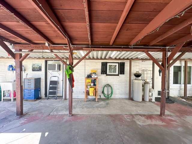 470 N Bates Avenue, Dinuba, CA 93618