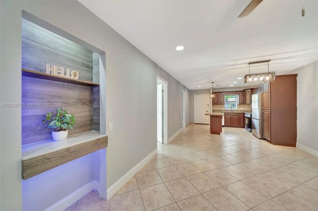 11640 NW 39th St 8, Coral Springs, FL 33065