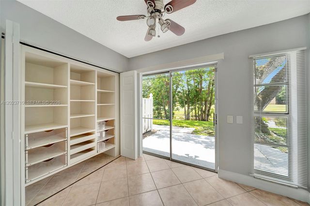 11640 NW 39th St 8, Coral Springs, FL 33065