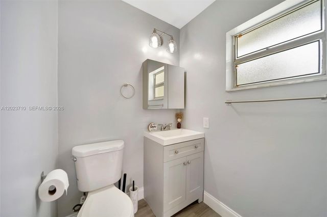 11640 NW 39th St 8, Coral Springs, FL 33065